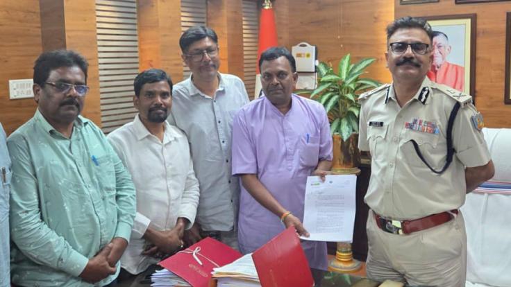 सुदेश महतो की हत्या की साजिश की जांच और रामचंद्र सहिस को सुरक्षा देने की मांग, CS, DGP से मिला आजसू का डेलीगेट